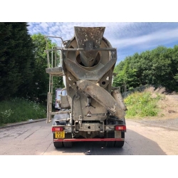 2013  Volvo FM 460 8X4 Hymix concrete mixer